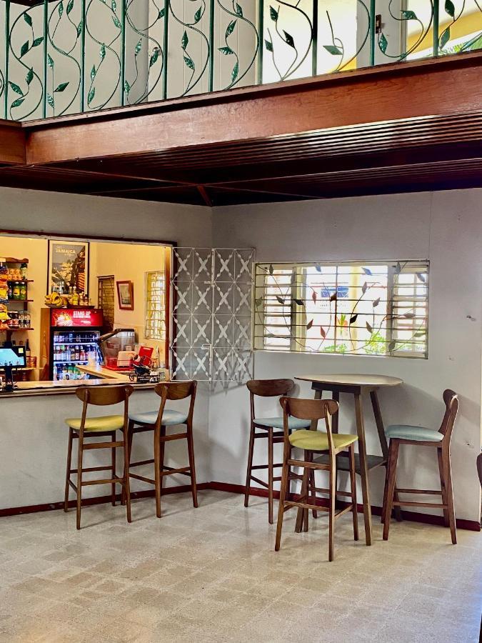 The Blue Orchid B&B Montego Bay Extérieur photo